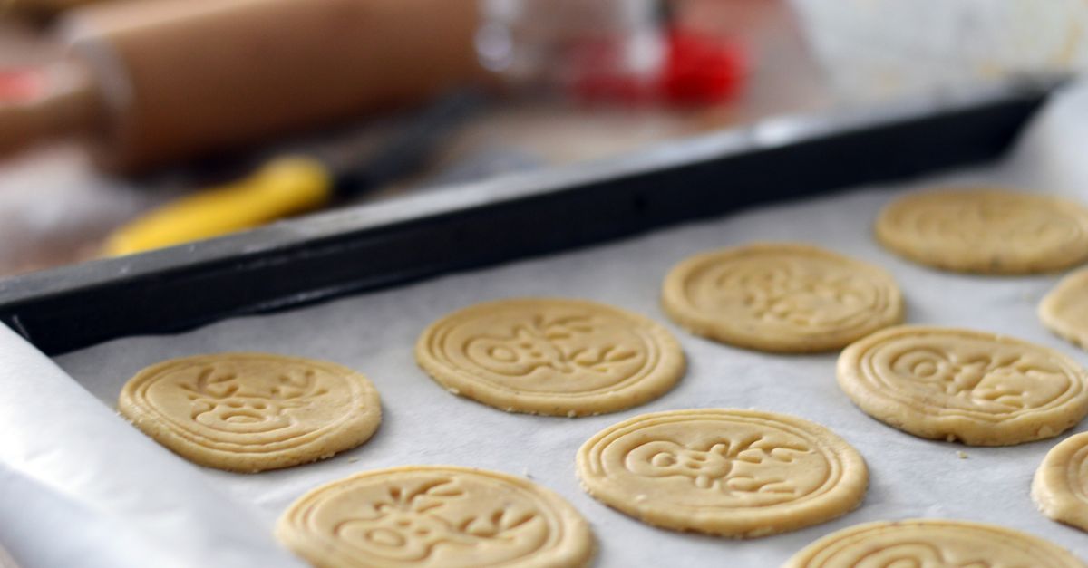 Cookie consent banner settings on a business website for KVKK compliance in Turkey