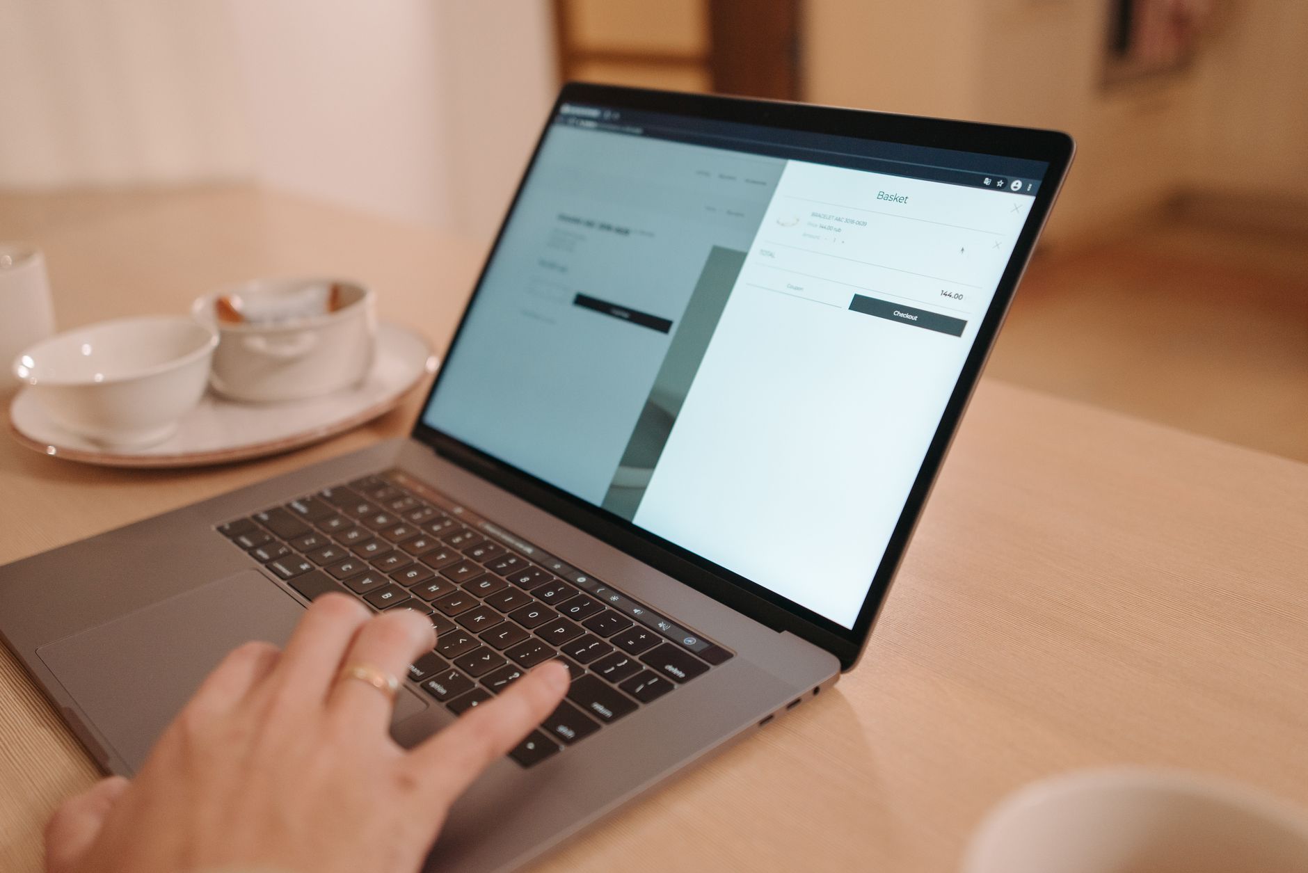 Digital accessibility compliance checklist on a laptop with German flag colors in the background