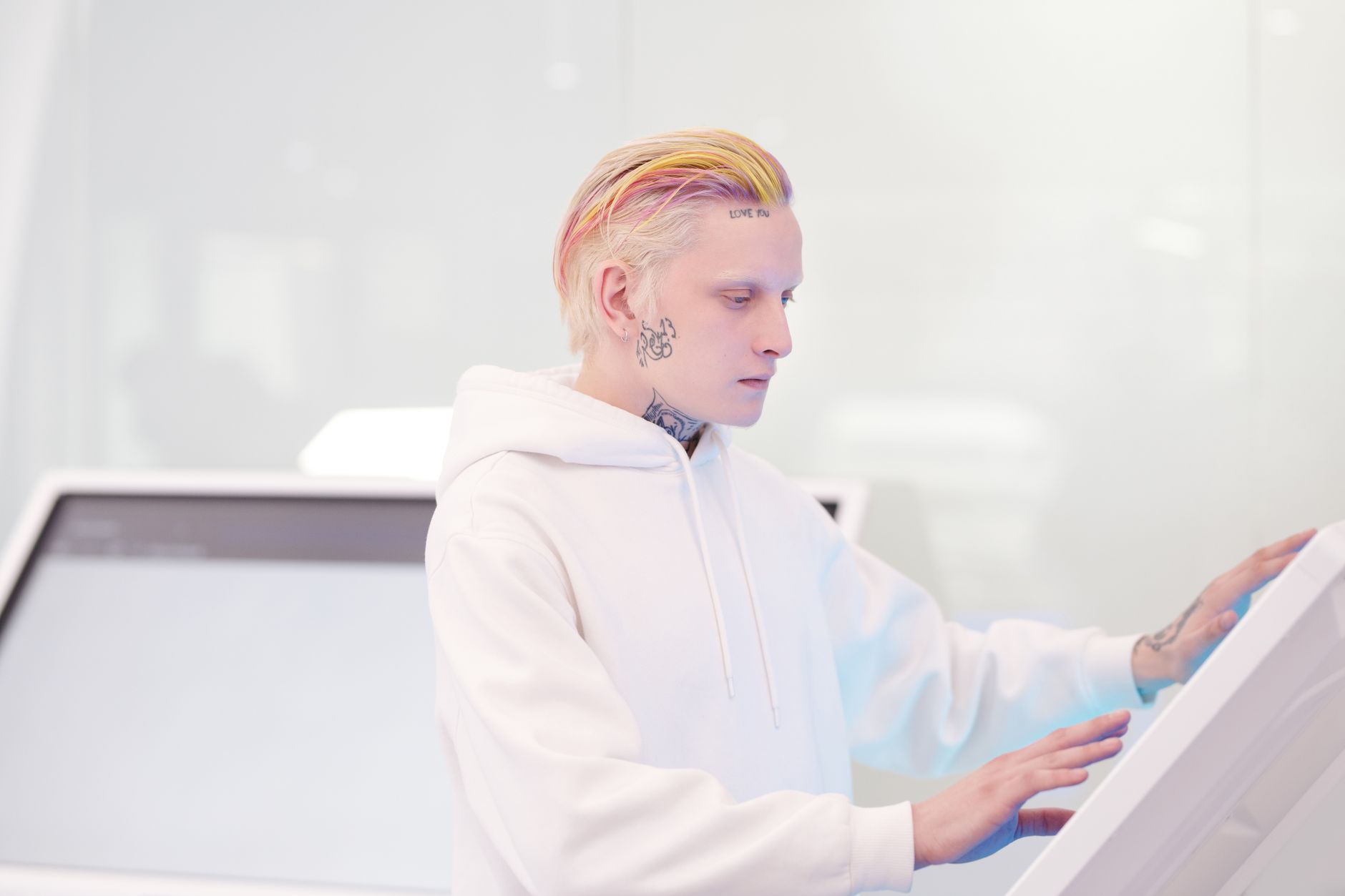 Traveler using a smartphone for mobile check-in in an airport terminal